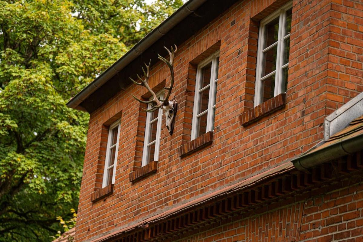 Wald- Und Seeidyll Im Historischen Forsthaus Neuruppin Eksteriør bilde
